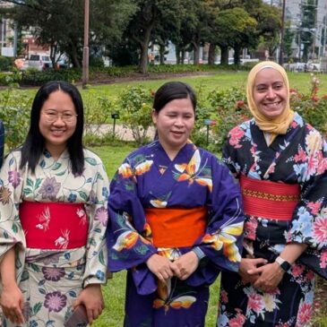 湘南ひらつか七夕まつり ゆかたを着てお庭で記念撮影