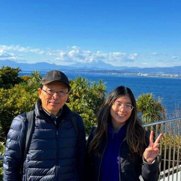 アメリカ人女性 初冬の江の島と鎌倉を満喫