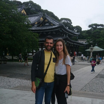A Spanish Couple is very Curious about Japan