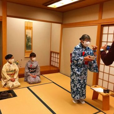 Introducing Japanese Tea Ceremony to JICA Participants on Zoom